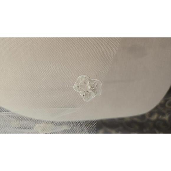 Marionat ivory fingertip wedding bridal  veil 3d flowers nwt new